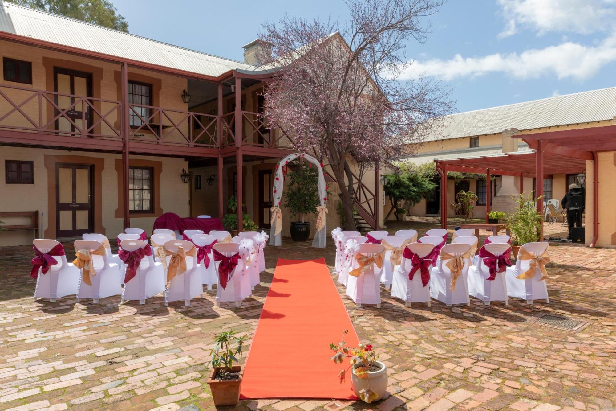 Settlers House 4*