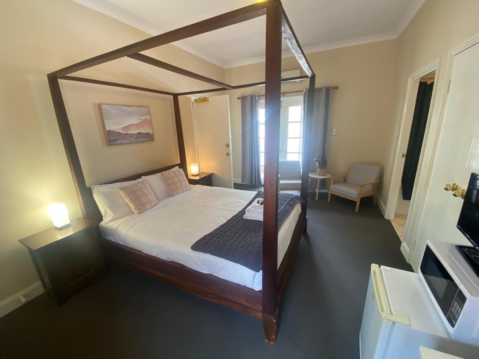 Settlers House Hotel
