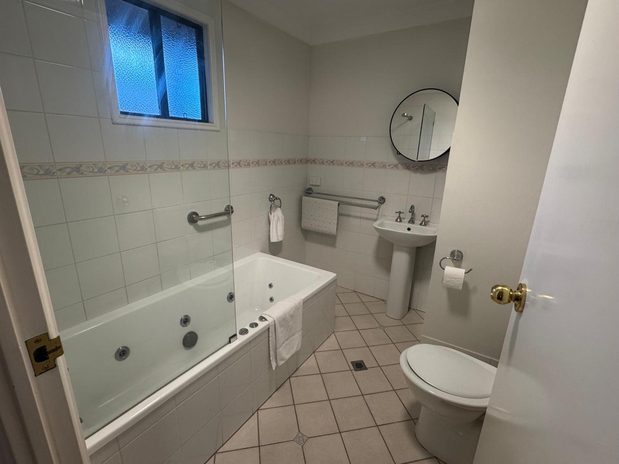 Settlers House Hotel 4*